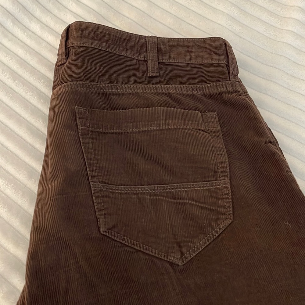IZOD DARK BROWN Corduroy Men’s Pants. Waist 38 Length 30